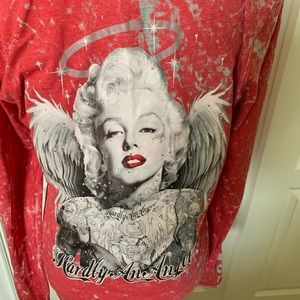 Women’s sweater